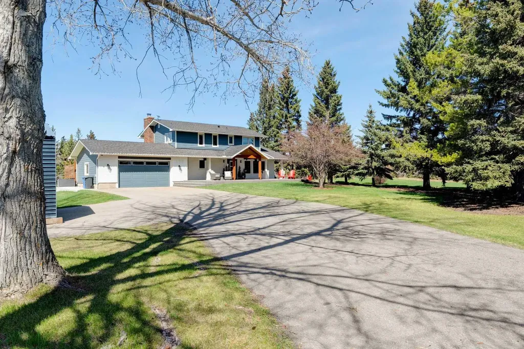 608 Bearspaw Village Road Rural Rocky View County AB T3L2P1