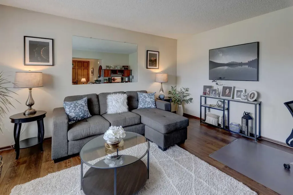 108 Templeview Place NE Calgary AB T1Y 3S2