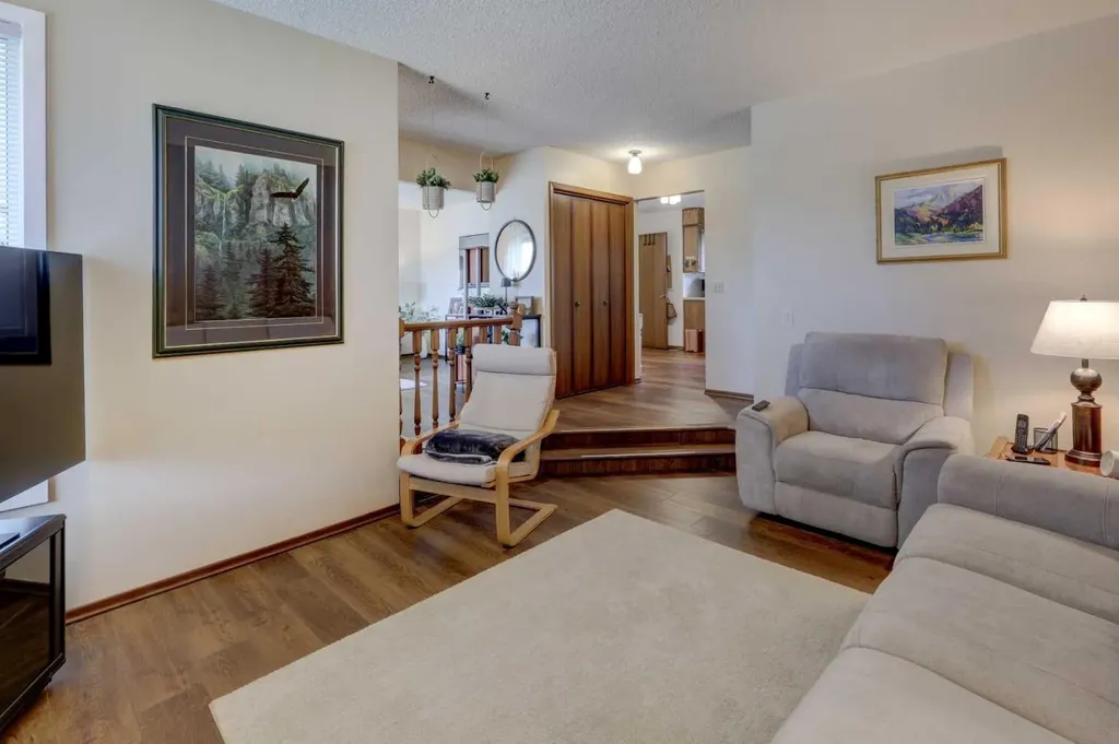 108 Templeview Place NE Calgary AB T1Y 3S2
