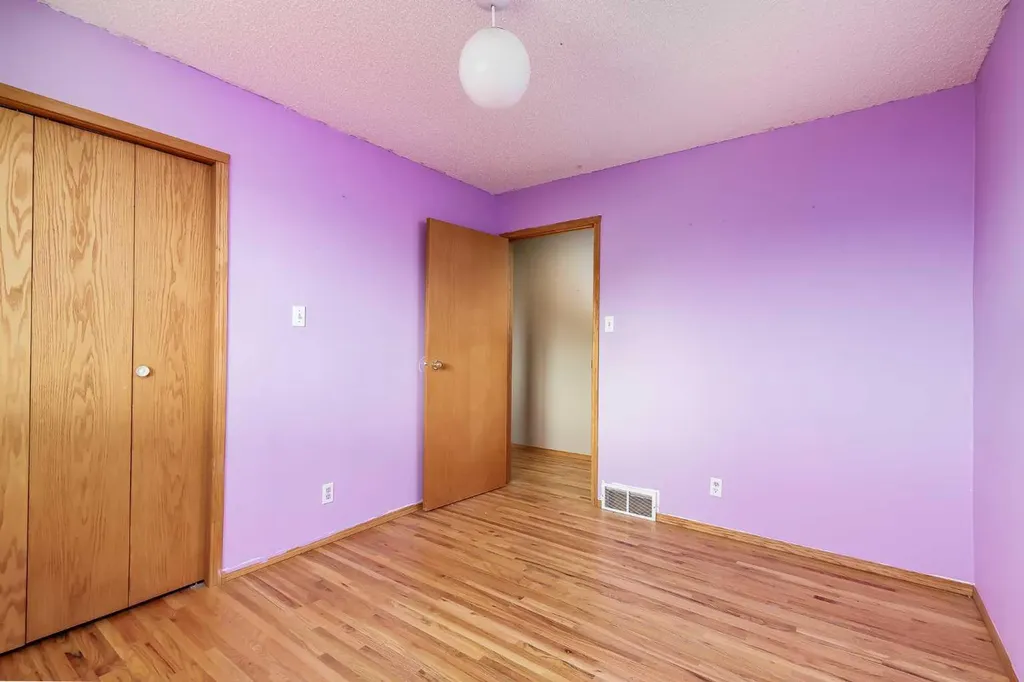 274128 320 Street E Rural Foothills County AB T0L 0J0