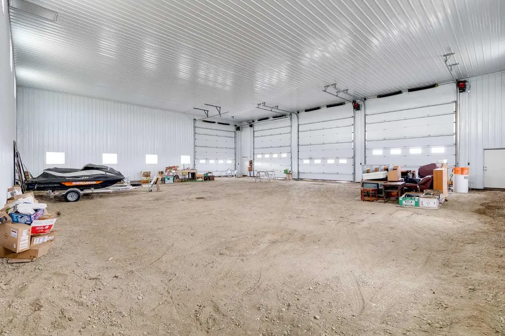 274128 320 Street E Rural Foothills County AB T0L 0J0
