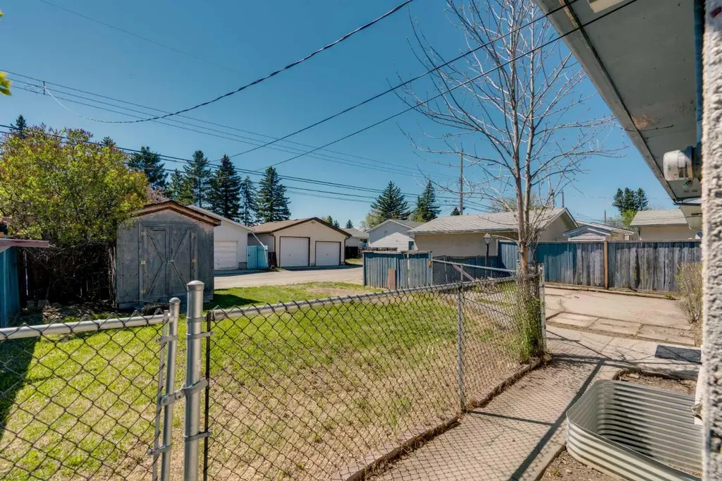 5203 Memorial Drive SE Calgary AB T2A 2P9