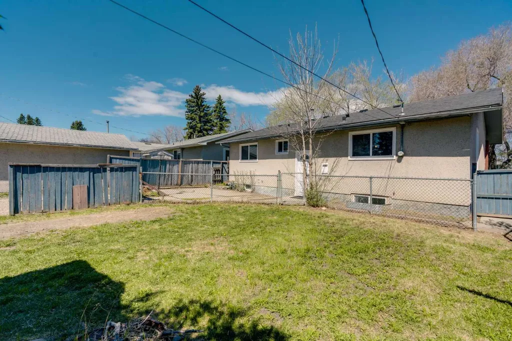 5203 Memorial Drive SE Calgary AB T2A 2P9