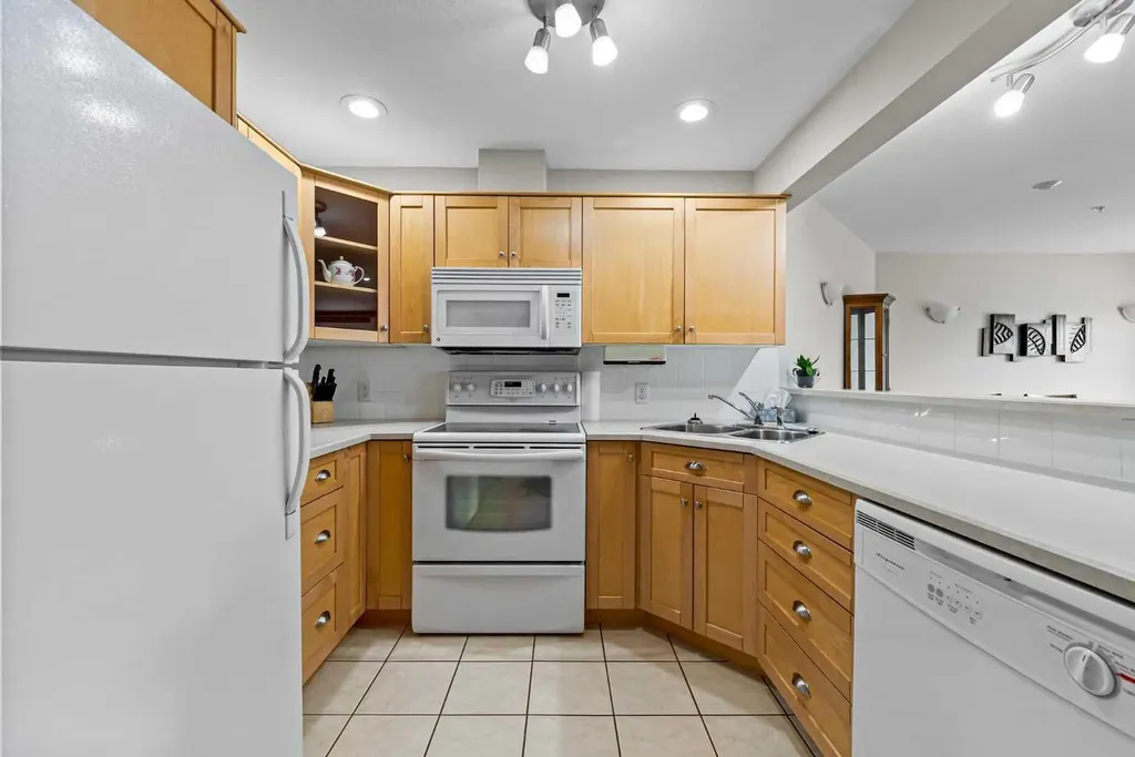 5419 49 Avenue Camrose AB T4V 0N6