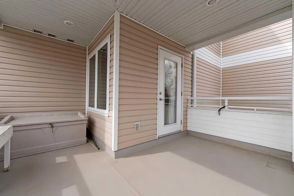 5419 49 Avenue Camrose AB T4V 0N6