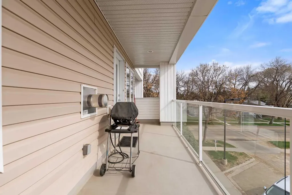 5419 49 Avenue Camrose AB T4V 0N6