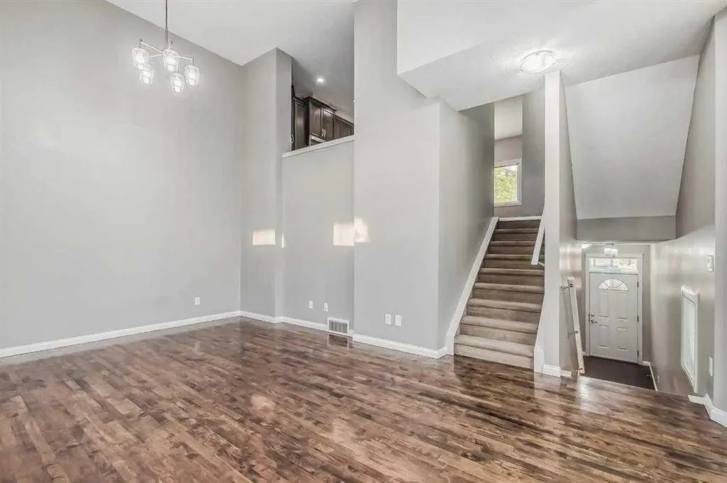 402 Wentworth Villas SW Calgary AB t3h0k6