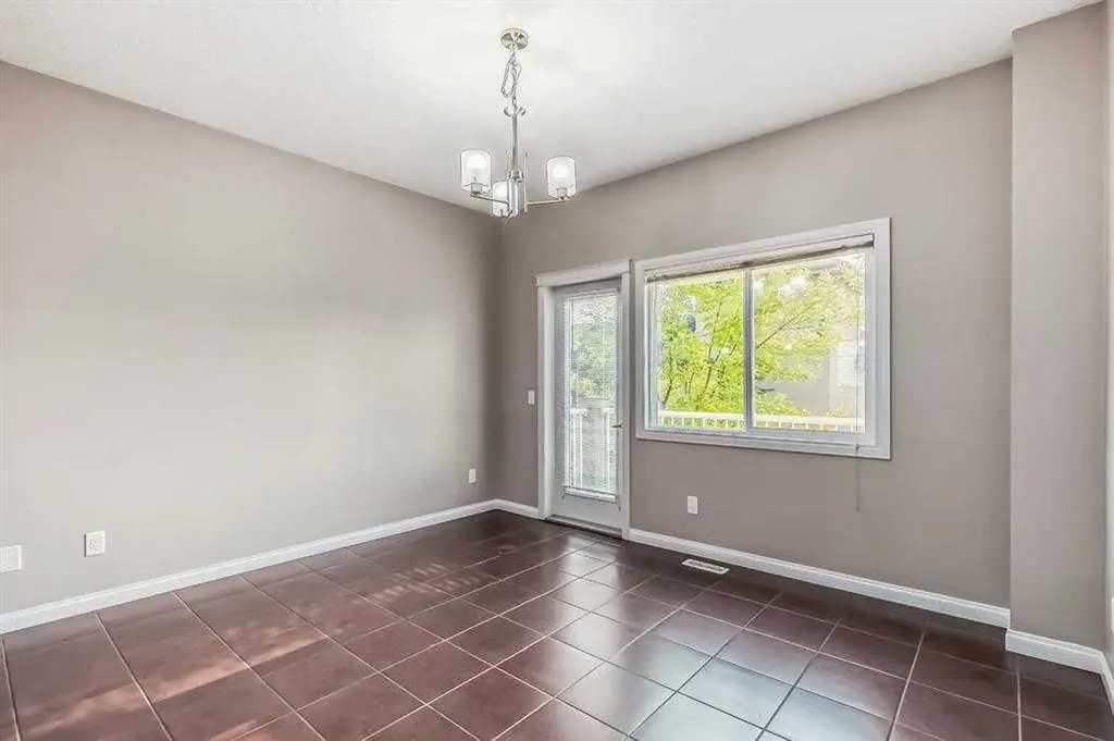 402 Wentworth Villas SW Calgary AB t3h0k6