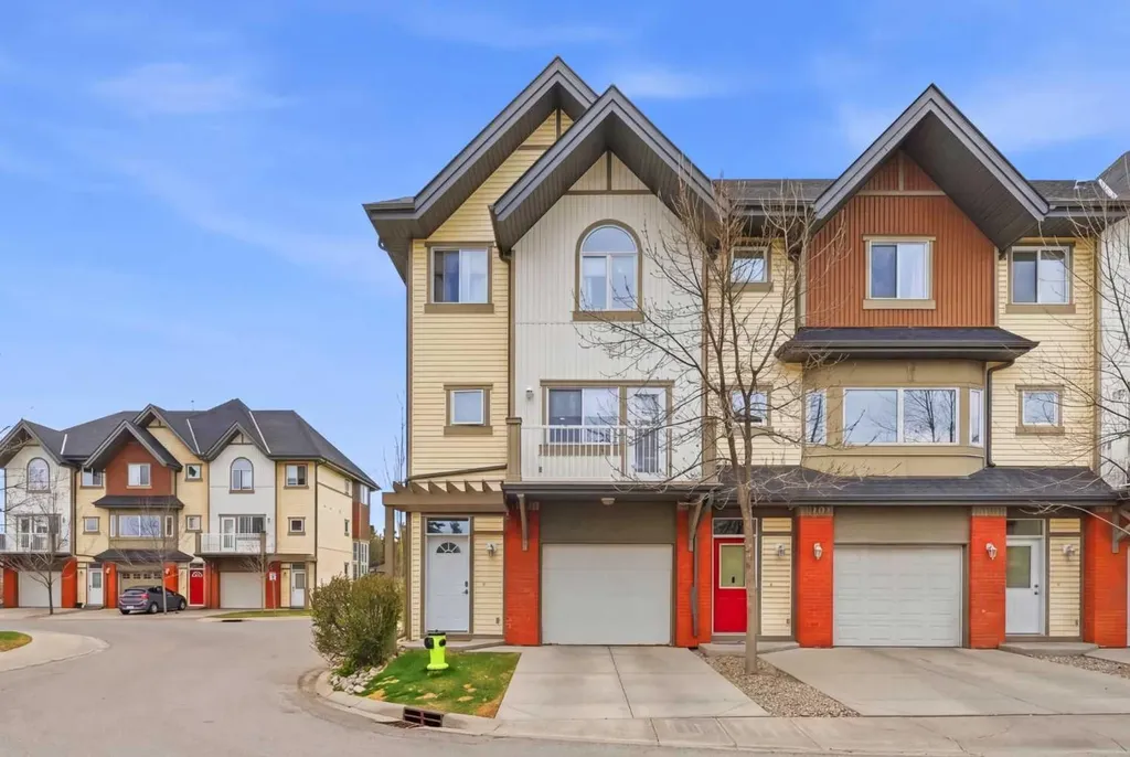 402 Wentworth Villas SW Calgary AB t3h0k6