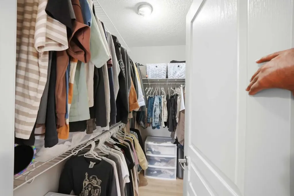 402 Wentworth Villas SW Calgary AB t3h0k6