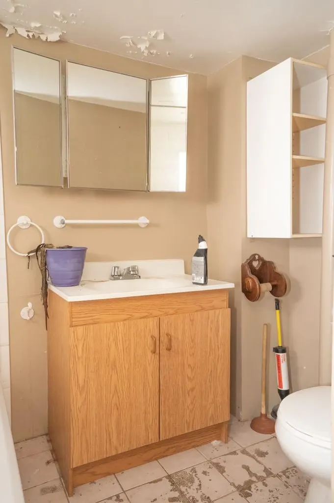 5220 52 Street Mirror AB T0B 3C0