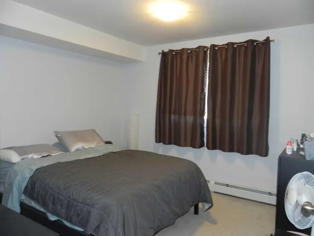 12B Ironside Street Red Deer AB T4R 3R6