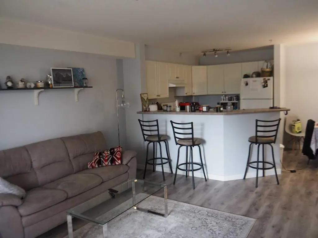 12B Ironside Street Red Deer AB T4R 3R6