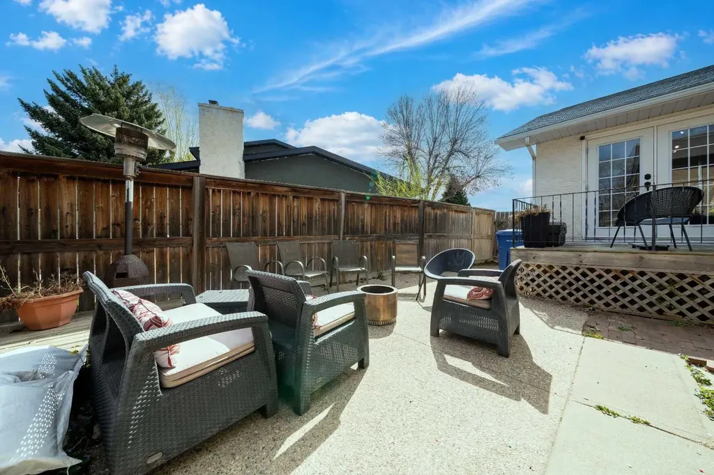 88 Cypress Way SE Medicine Hat AB T1B 1G8