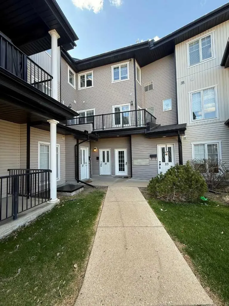 298 Somerset Way SE Medicine Hat AB T1B0E9