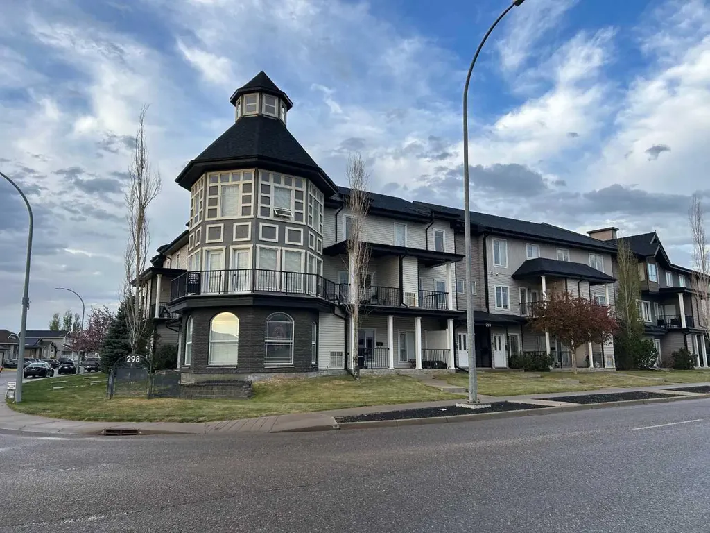 298 Somerset Way SE Medicine Hat AB T1B0E9