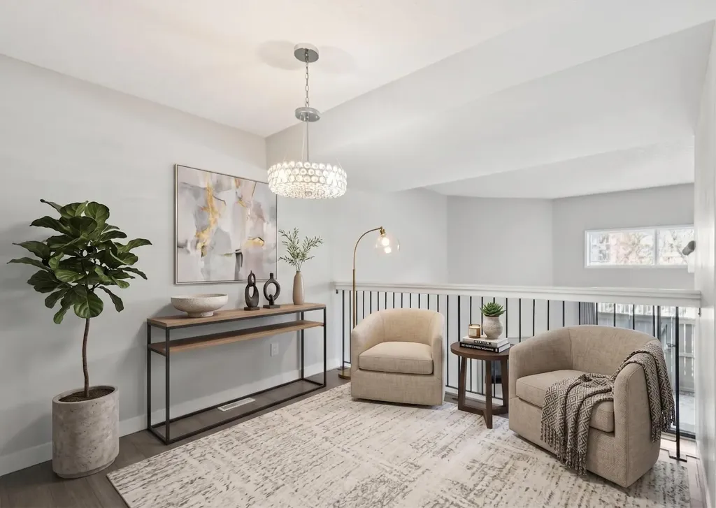 22 Glamis Gardens SW Calgary AB T3E6S4