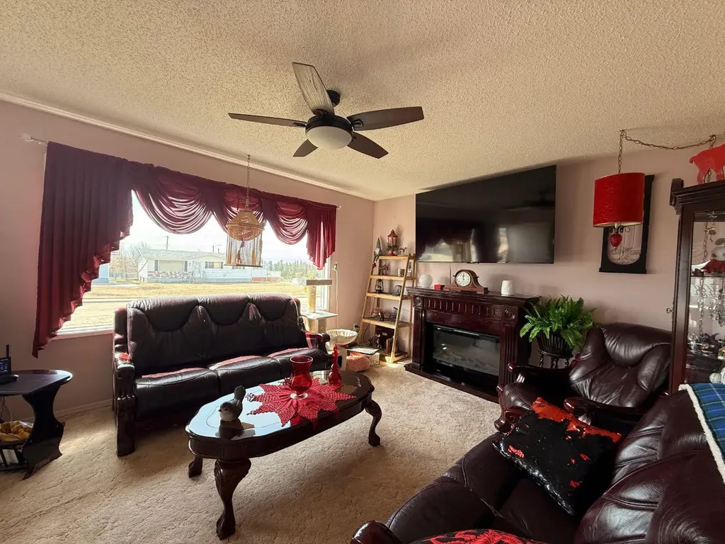 5020 Oxford Avenue Swan Hills AB T0G2C0