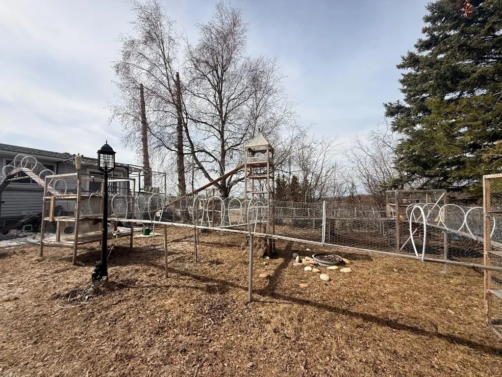 5020 Oxford Avenue Swan Hills AB T0G2C0