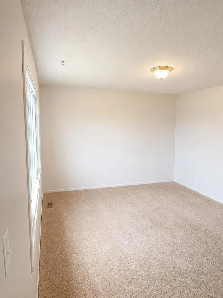 5020 Oxford Avenue Swan Hills AB T0G2C0