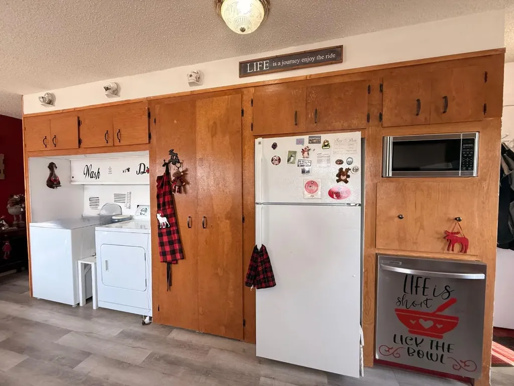 5020 Oxford Avenue Swan Hills AB T0G2C0