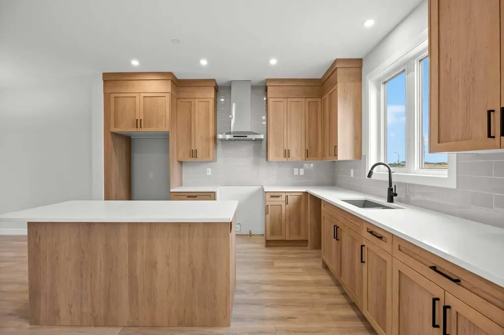 21 Hotchkiss Gardens SE Calgary AB T3S 0T7