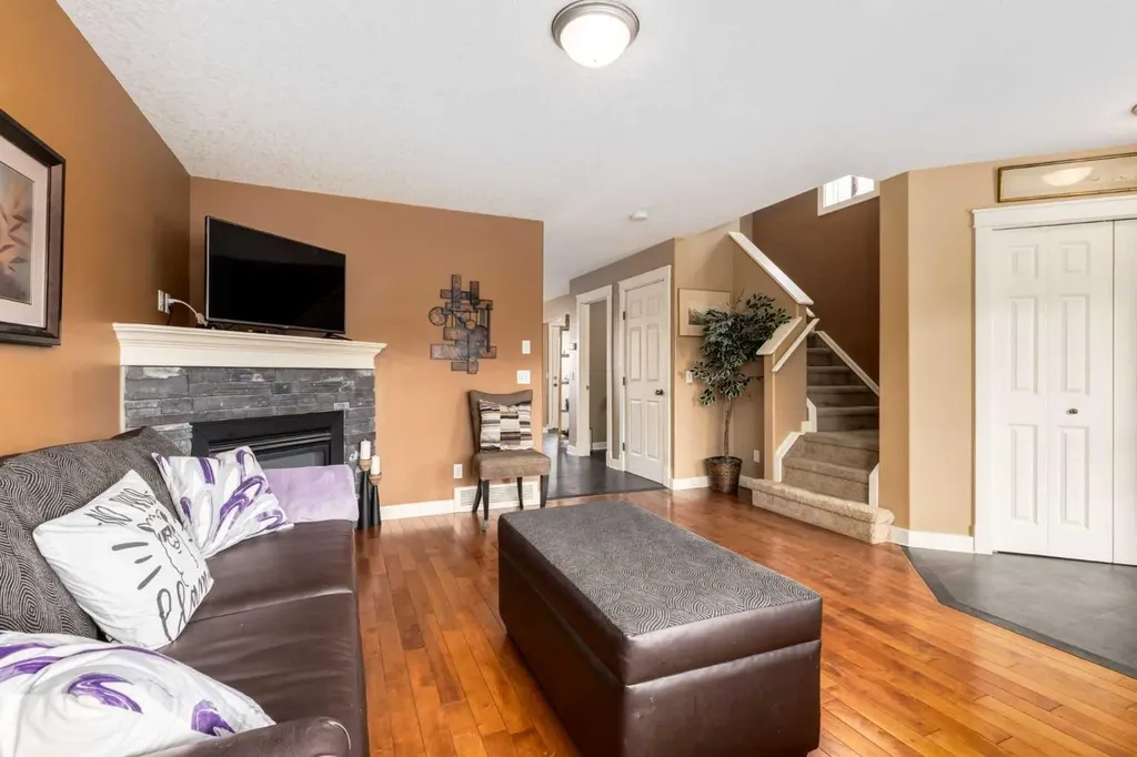 159 Cimarron Grove Crescent Okotoks AB T1S 2E3