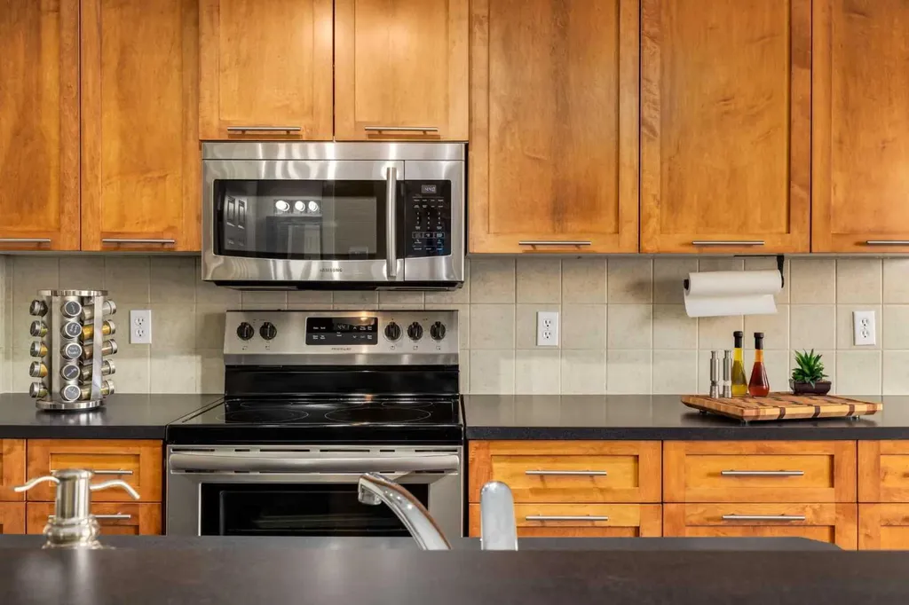 159 Cimarron Grove Crescent Okotoks AB T1S 2E3