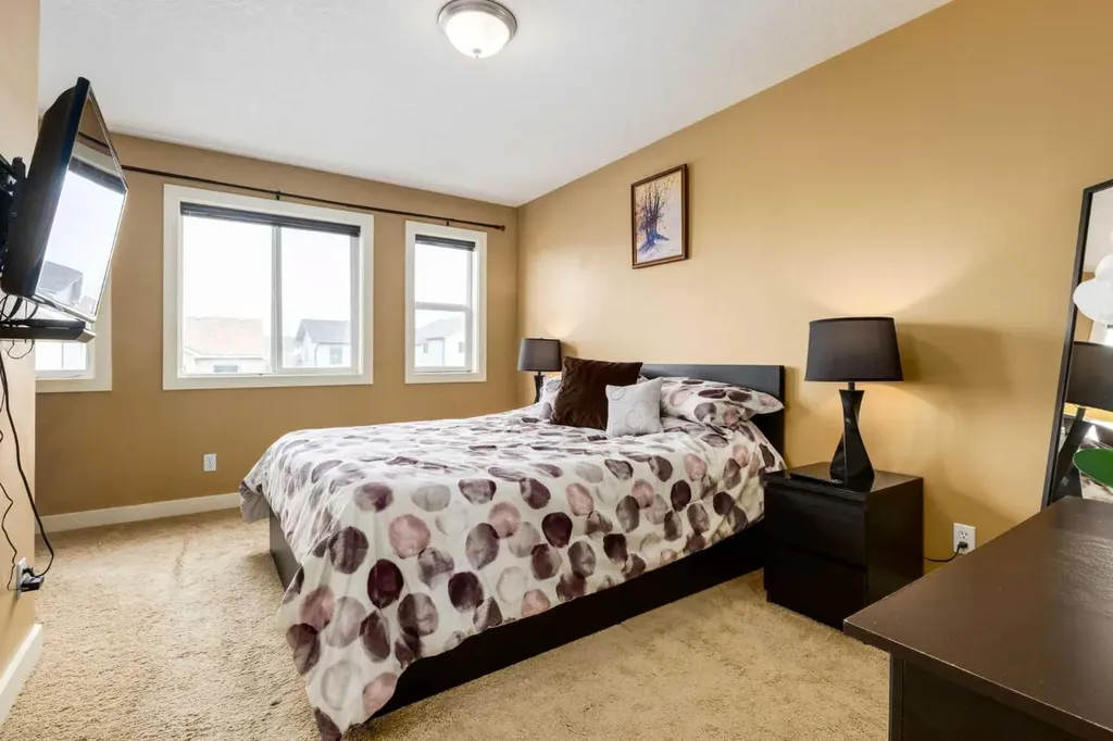 159 Cimarron Grove Crescent Okotoks AB T1S 2E3