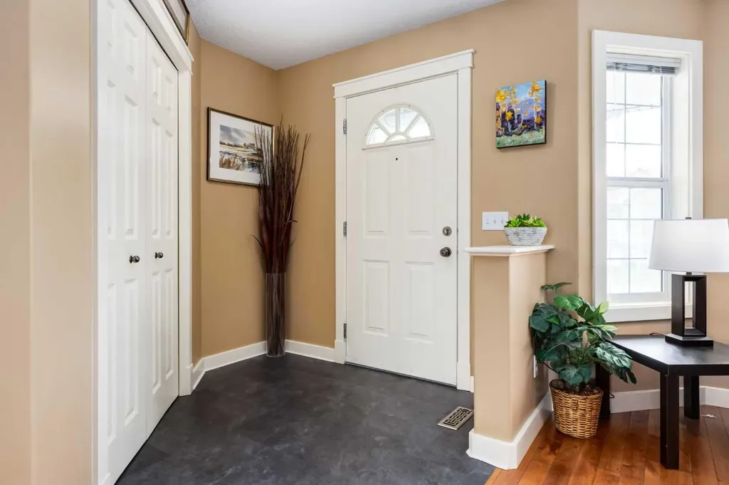 159 Cimarron Grove Crescent Okotoks AB T1S 2E3