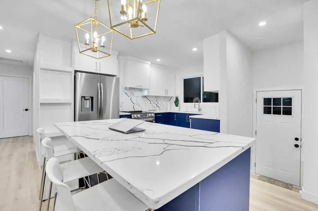 52 Franklin Drive SE Calgary AB T2H 0T9