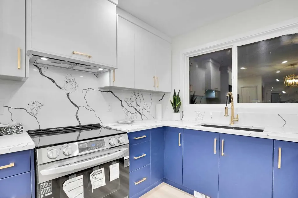 52 Franklin Drive SE Calgary AB T2H 0T9