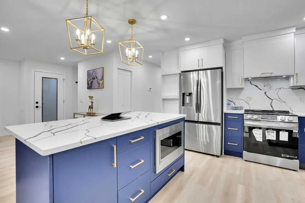 52 Franklin Drive SE Calgary AB T2H 0T9