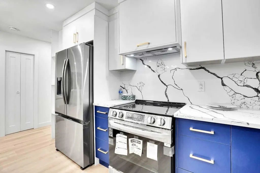 52 Franklin Drive SE Calgary AB T2H 0T9