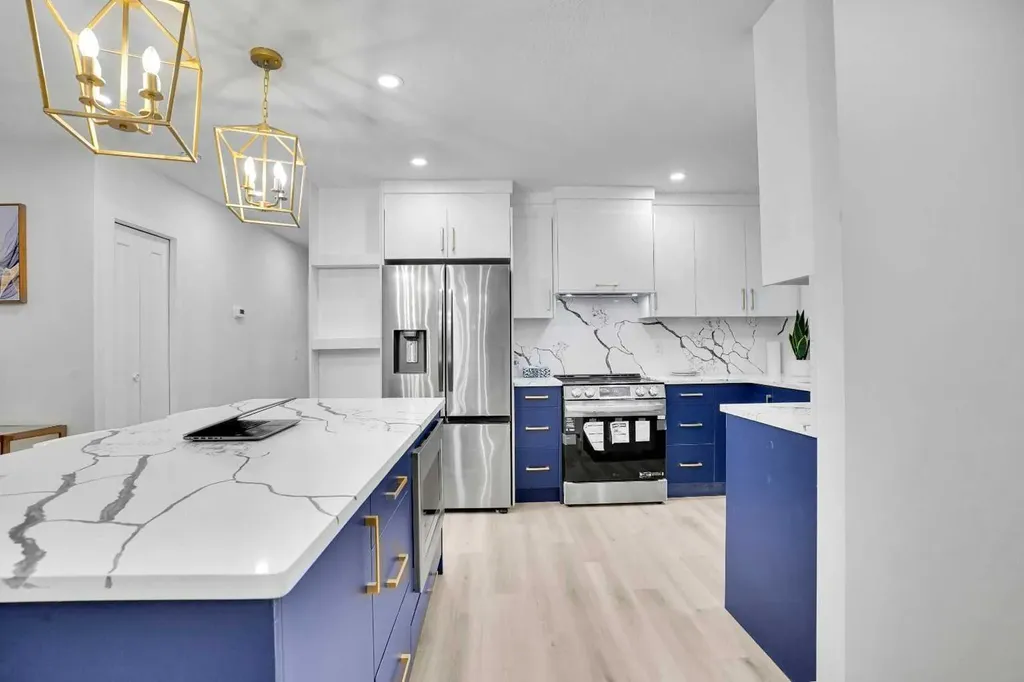 52 Franklin Drive SE Calgary AB T2H 0T9