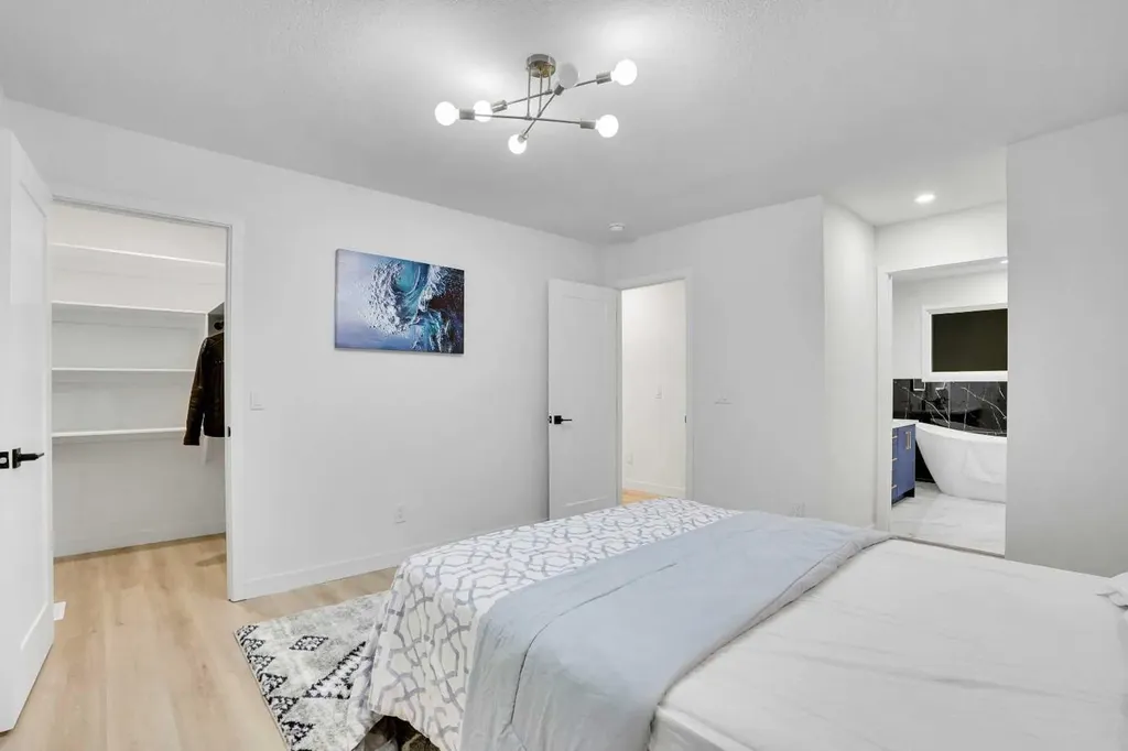 52 Franklin Drive SE Calgary AB T2H 0T9