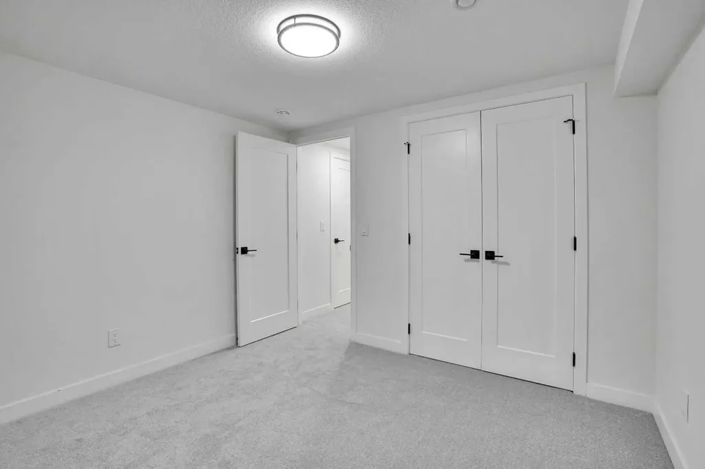 52 Franklin Drive SE Calgary AB T2H 0T9