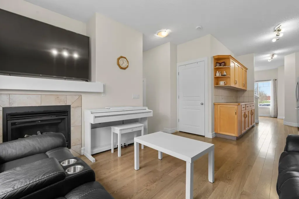 27 Bridleridge View SW Calgary AB T2Y 0A7