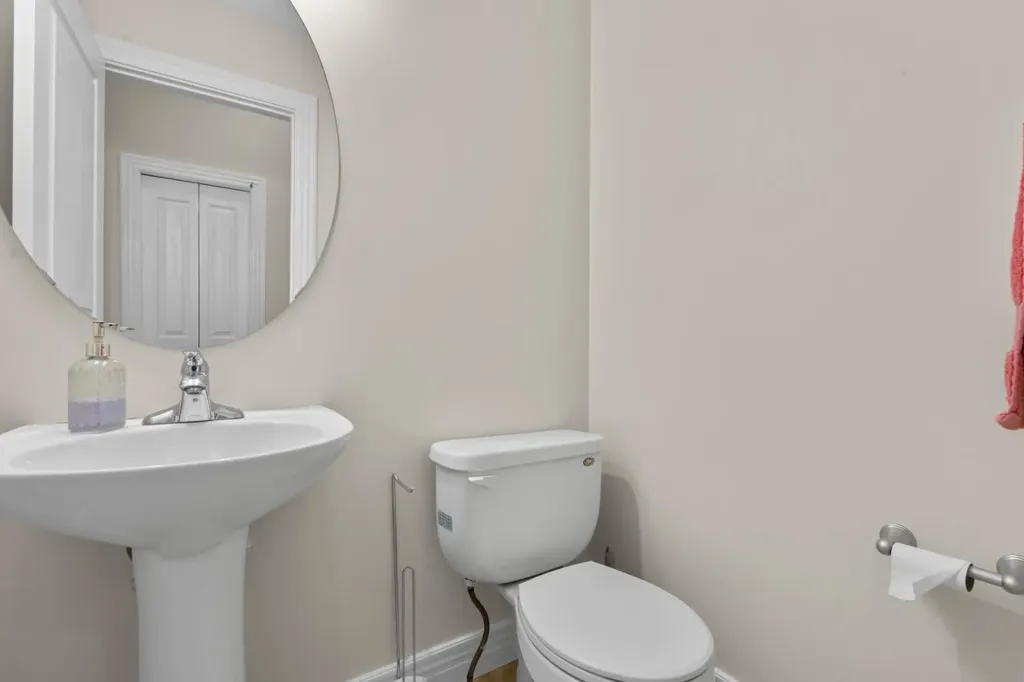 27 Bridleridge View SW Calgary AB T2Y 0A7