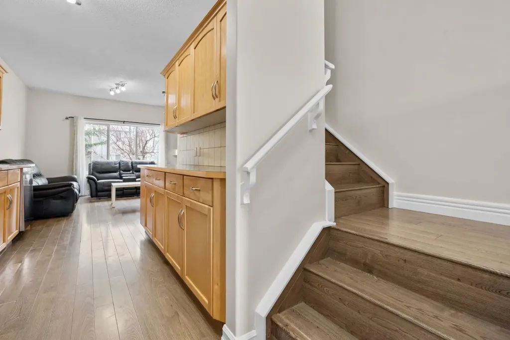 27 Bridleridge View SW Calgary AB T2Y 0A7