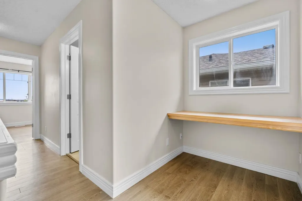 27 Bridleridge View SW Calgary AB T2Y 0A7
