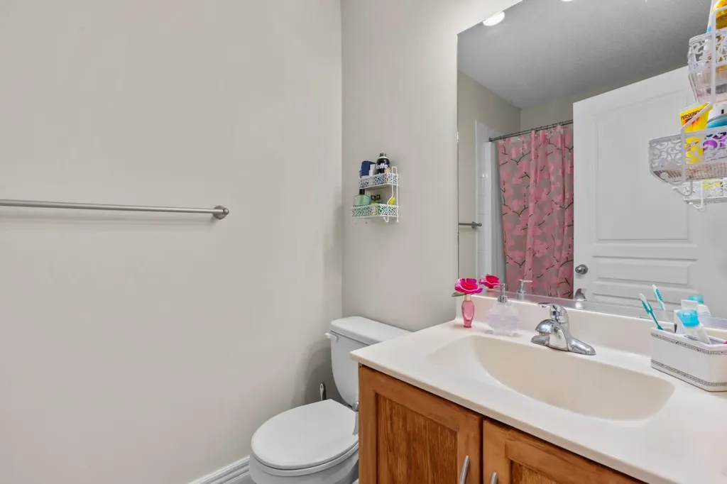 27 Bridleridge View SW Calgary AB T2Y 0A7