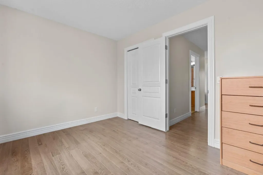 27 Bridleridge View SW Calgary AB T2Y 0A7