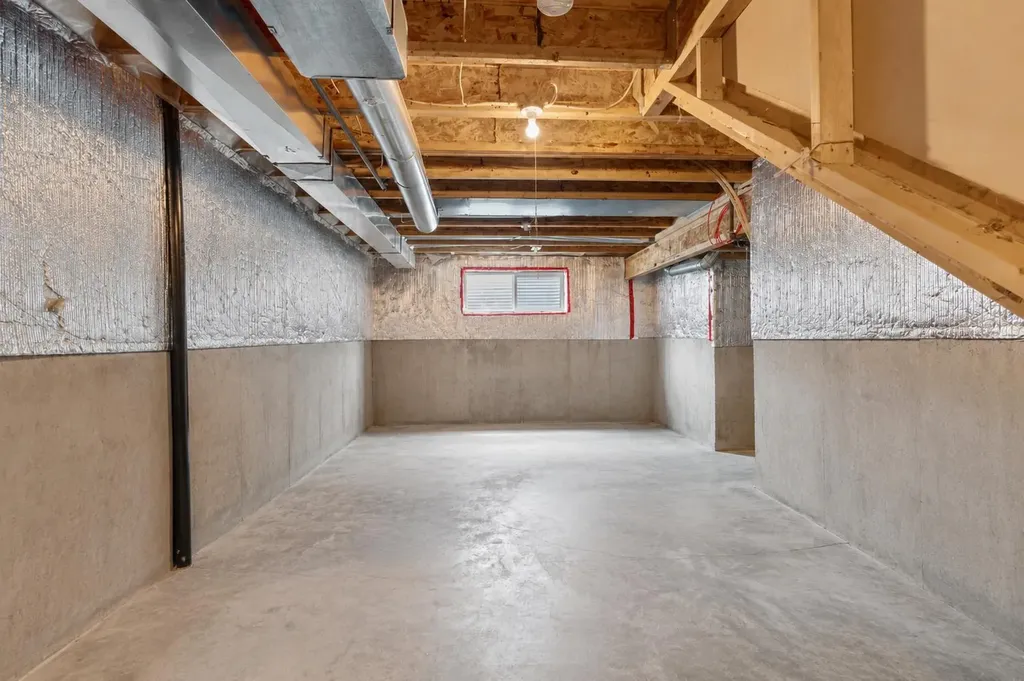 27 Bridleridge View SW Calgary AB T2Y 0A7