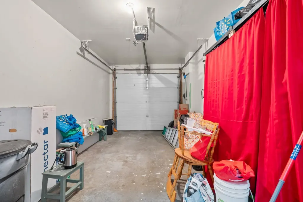 27 Bridleridge View SW Calgary AB T2Y 0A7
