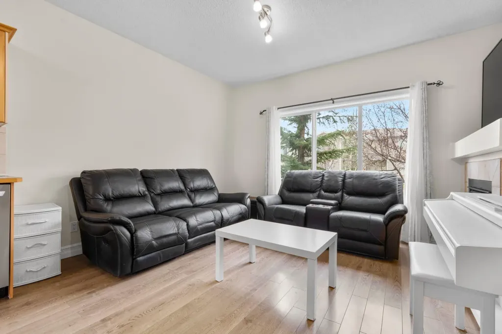 27 Bridleridge View SW Calgary AB T2Y 0A7