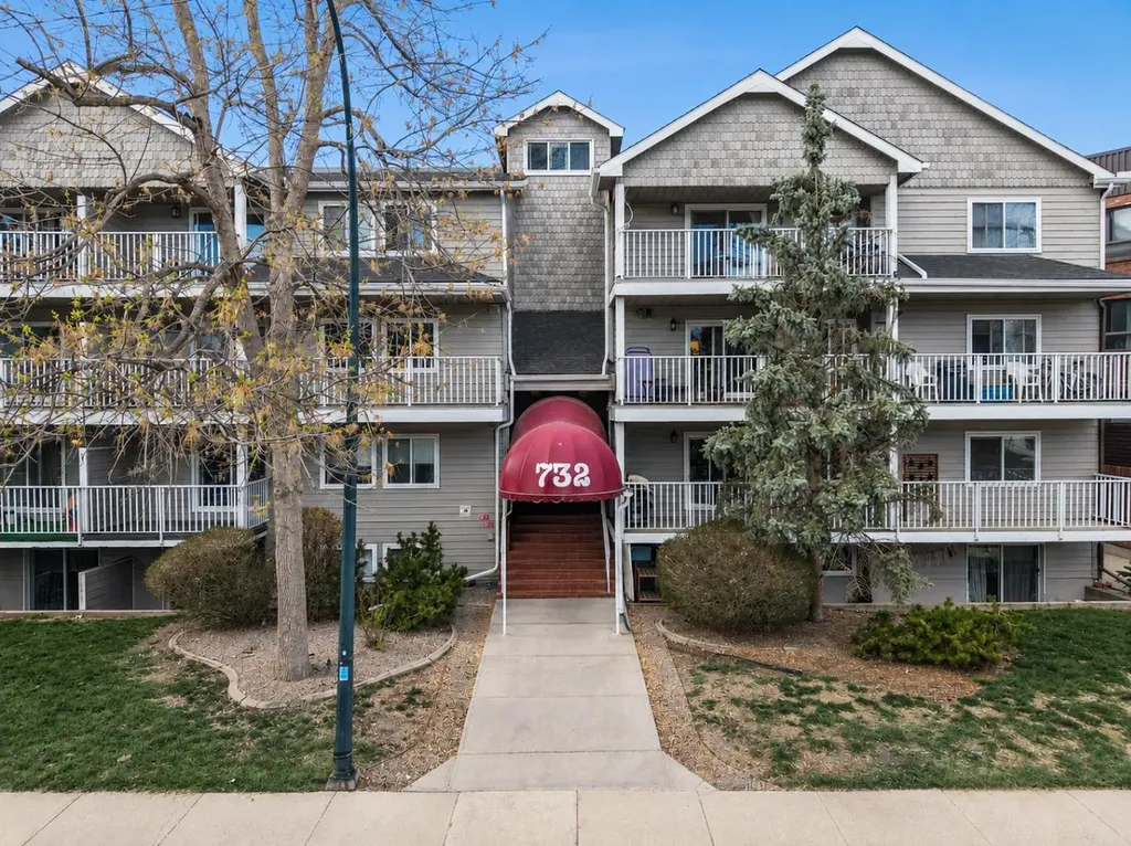 732 57 Avenue SW Calgary AB T2V0H4