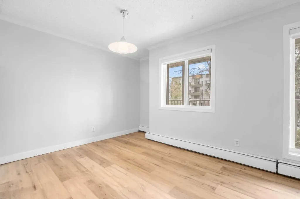 732 57 Avenue SW Calgary AB T2V0H4