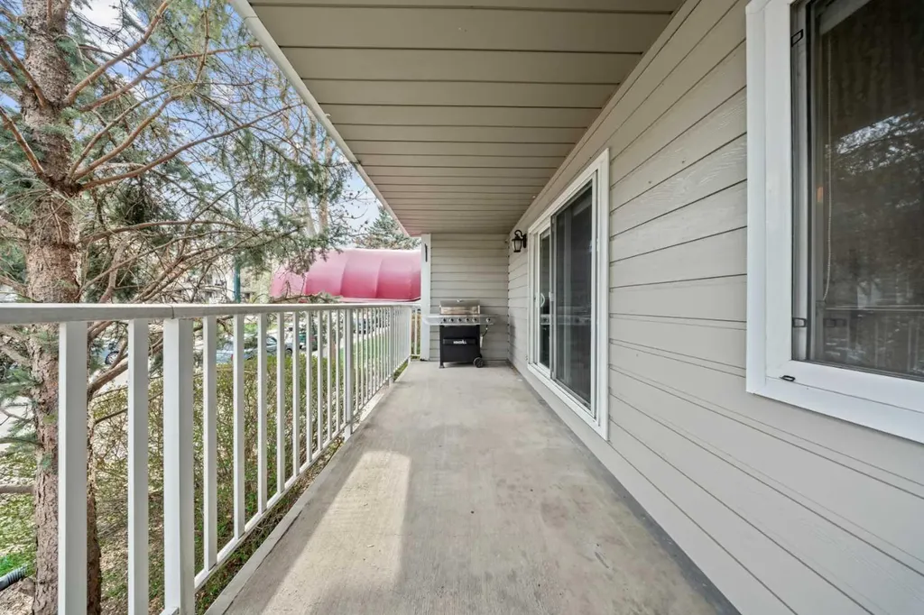 732 57 Avenue SW Calgary AB T2V0H4
