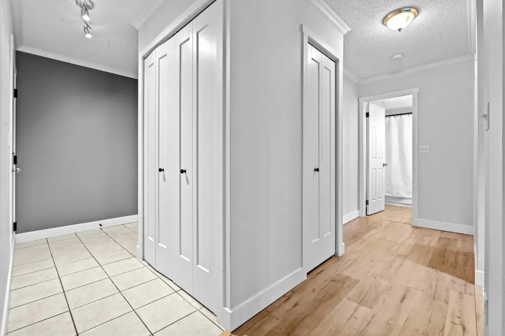 732 57 Avenue SW Calgary AB T2V0H4